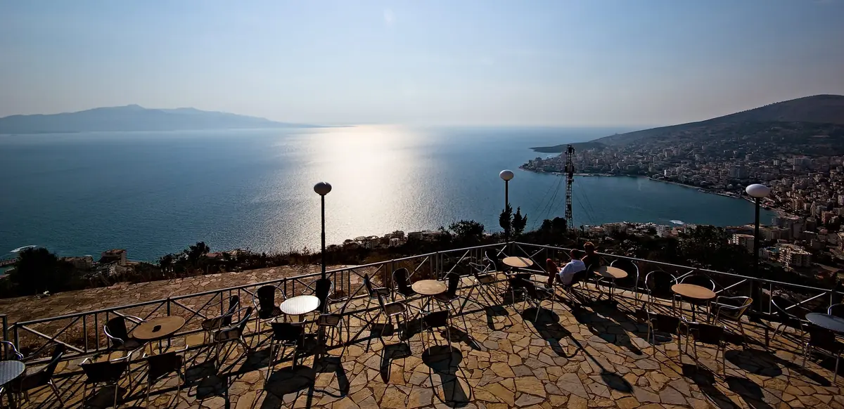 saranda vs ksamil which town should you base in 1
