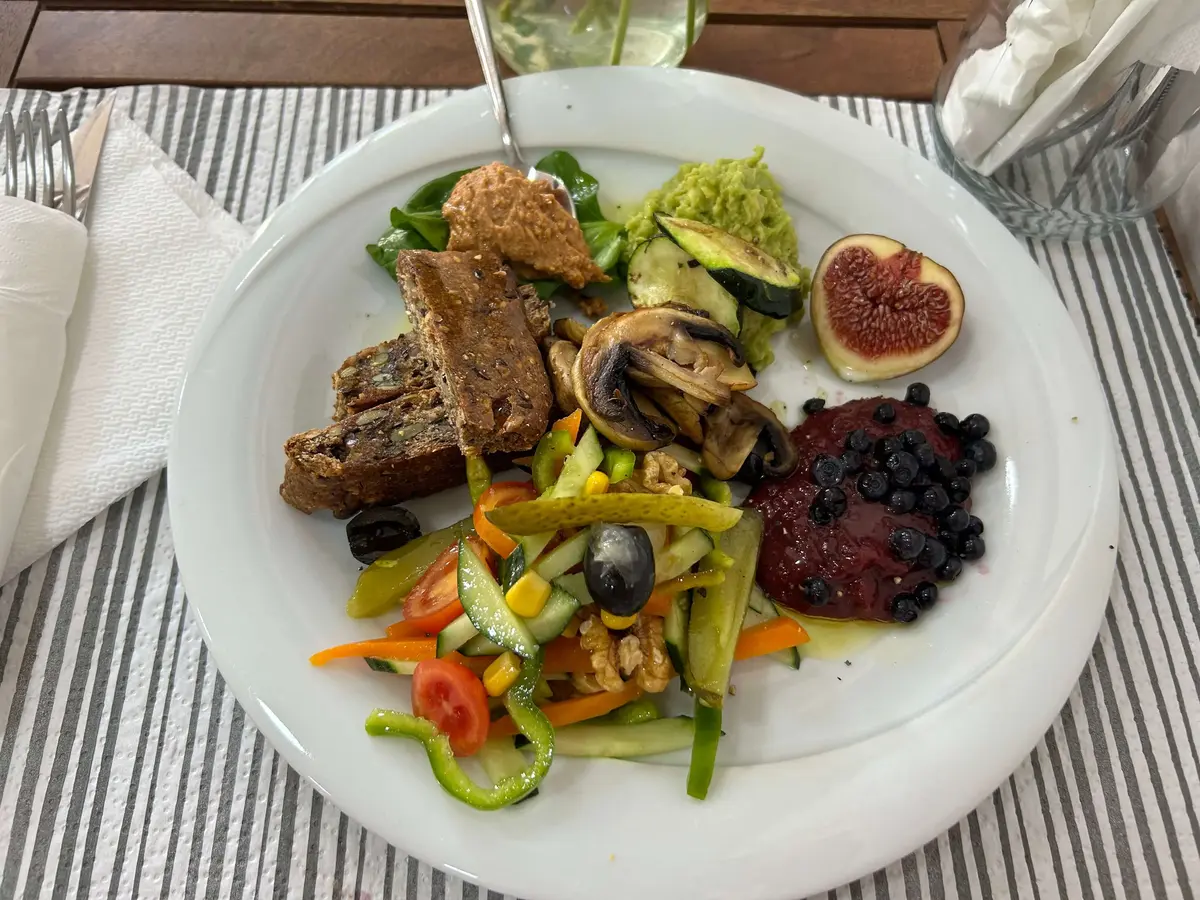 Vegan in Albania: Yes, but Always Say Pa Djathë